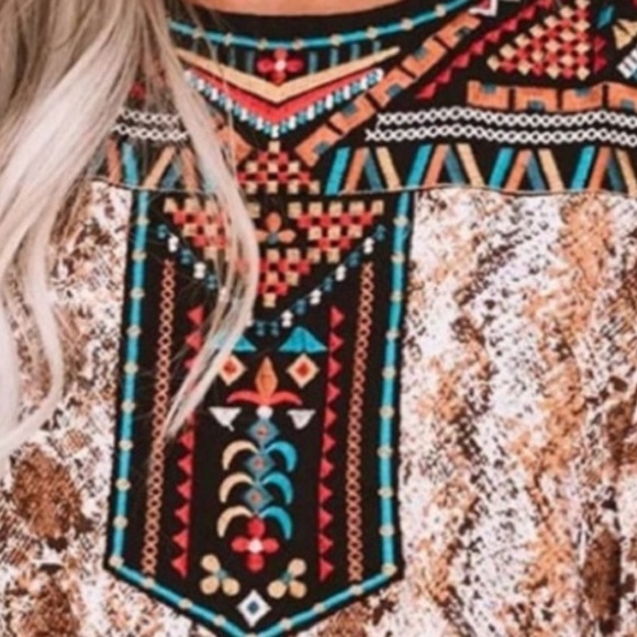 Gypsy/Good Vibes Hippy Native American All Styles Come 2 Mind Embroidery Shirt - Picture 8 of 17